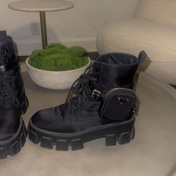 AUTHENTIC PRADA NYLON MONOLITH COMBAT BOOTS with MINI POUCHES - Picture 6 of 9